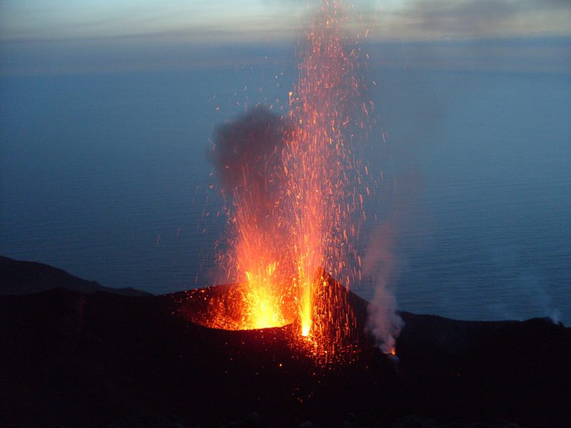 Erupción del volcán Stromboli