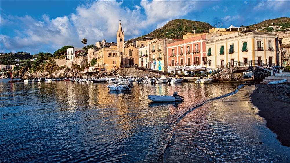 Departure from the island of Lipari
