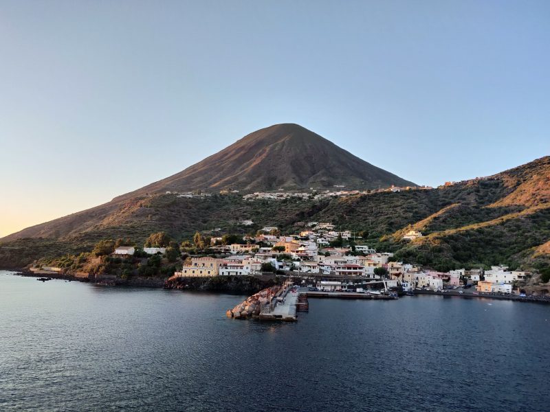 Excursions to the Aeolian Islands departing from Salina